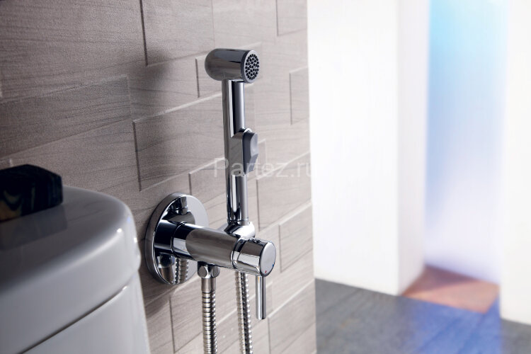 Смеситель Rossinka X25-51 с гигиеническим душем встраиваемый