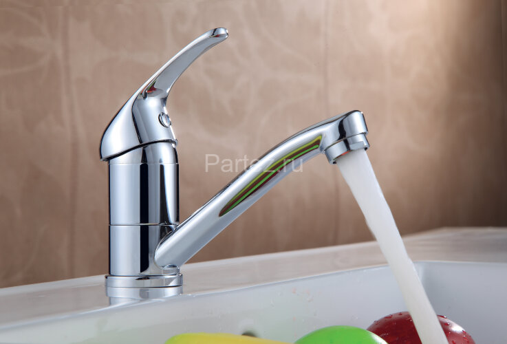 Смеситель Rossinka A35-22U для раковины