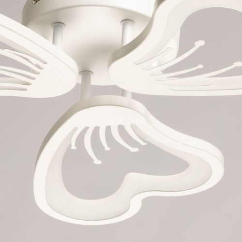 Потолочная люстра DeMarkt 424019003